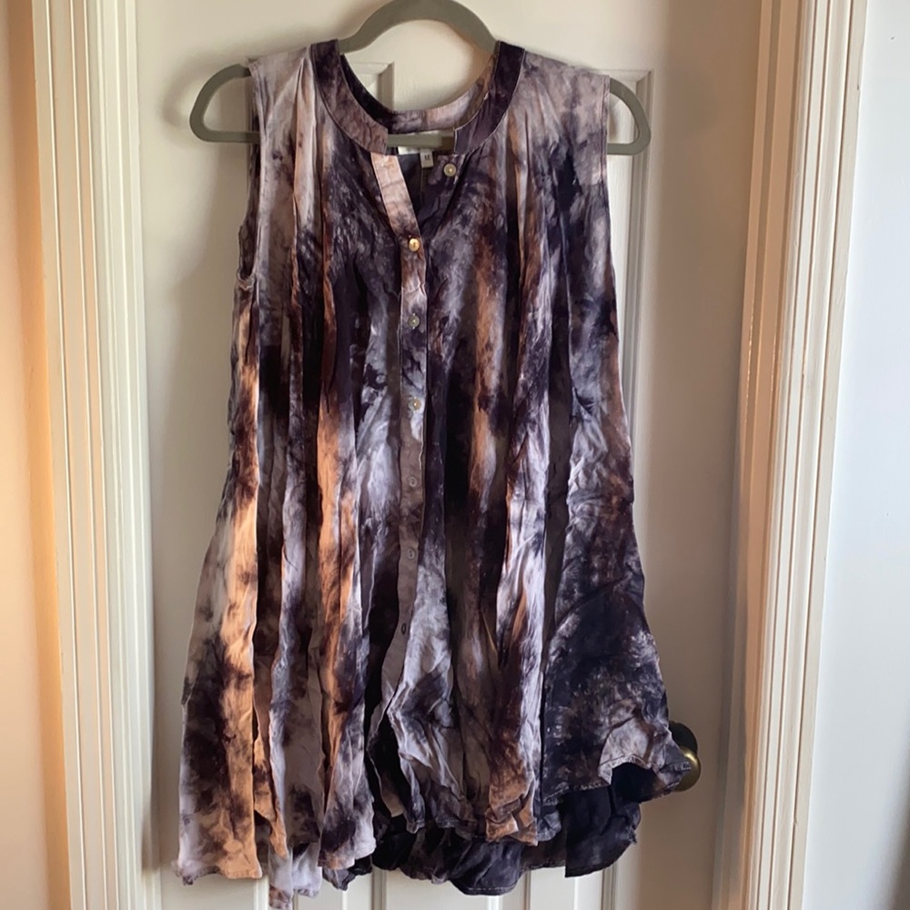 Navy ties dye Sleeveless Flowy Top